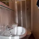 4 Bedrooms 2 Balcony View Flat 塞亚