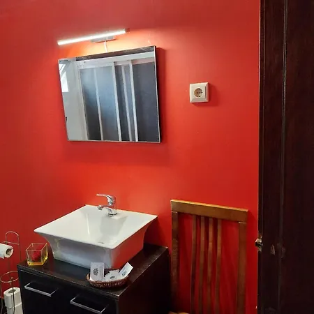 4 Bedrooms 2 Balcony View Flat Apartamento *
