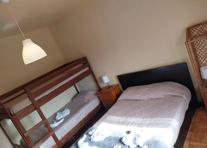 4 Bedrooms 2 Balcony View Flat شقة *