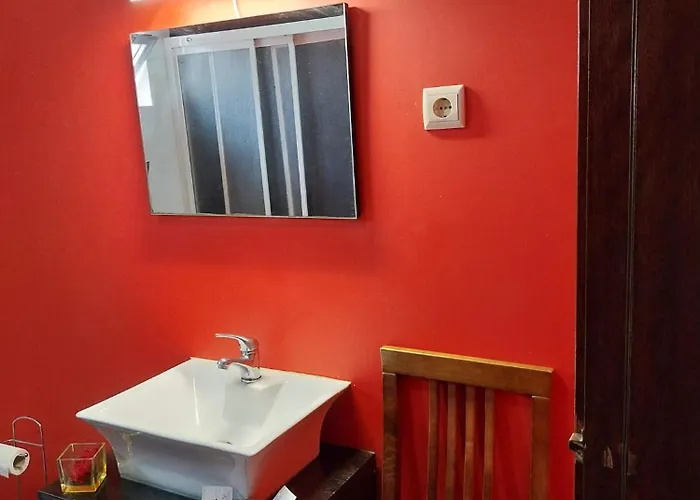 4 Bedrooms 2 Balcony View Flat Apartment *